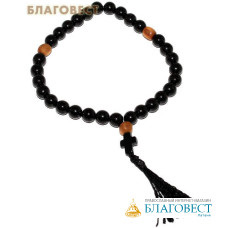 Четки из гагата с разделителями из самшита (30 зерен)